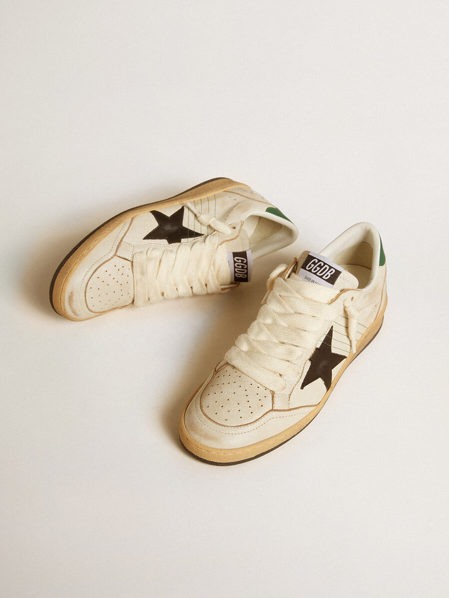 damskie buty ball star z czarną skórzaną gwiazdą i zielonym skórzanym paskiem na pięcie
