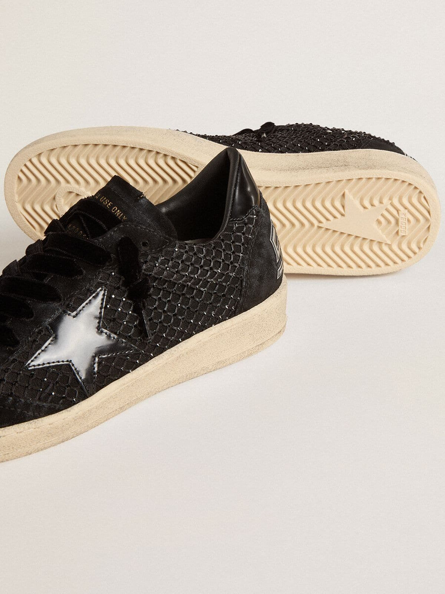 damskie buty ball star z siateczki z kryształkami swarovskiego oraz czarną laminowaną skórzaną gwiazdką i zapięciem na pięcie