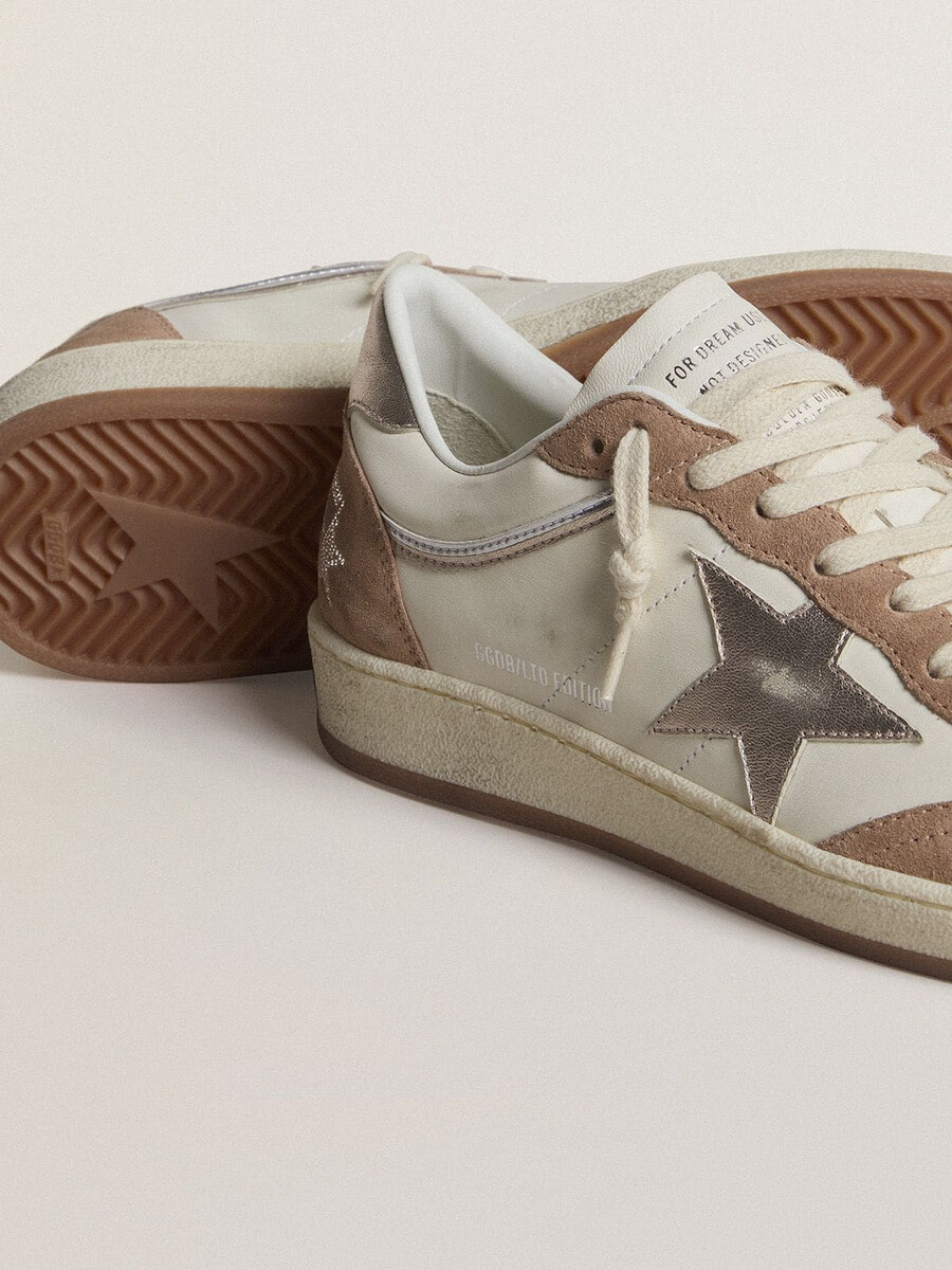 buty ball star ltd z białej skóry nappa i zamszu w kolorze starej róży z metaliczną srebrną gwiazdą ze skóry i zapięciem na pięcie