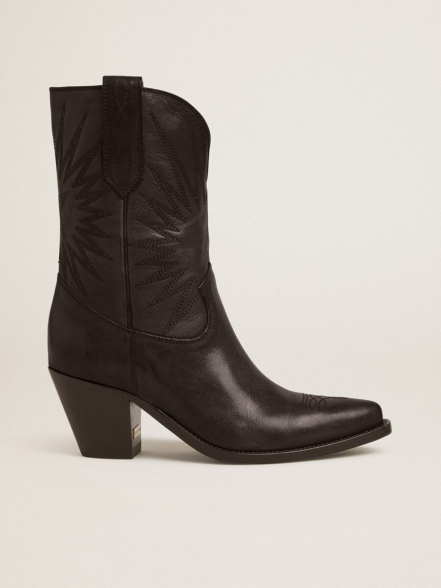 buty low wish star ze skóry w kolorze czarnym z intarsjowaną gwiazdą w tym samym kolorze