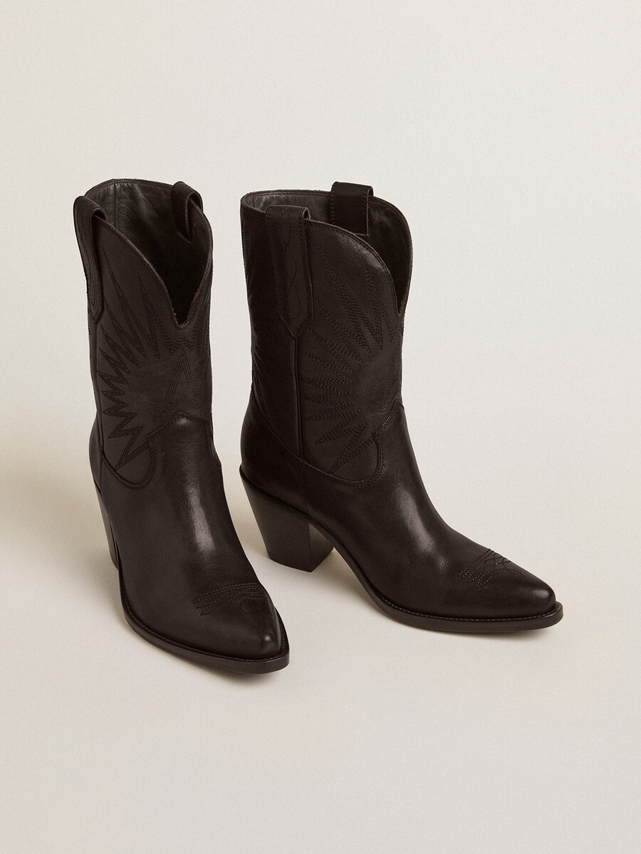 buty low wish star ze skóry w kolorze czarnym z intarsjowaną gwiazdą w tym samym kolorze
