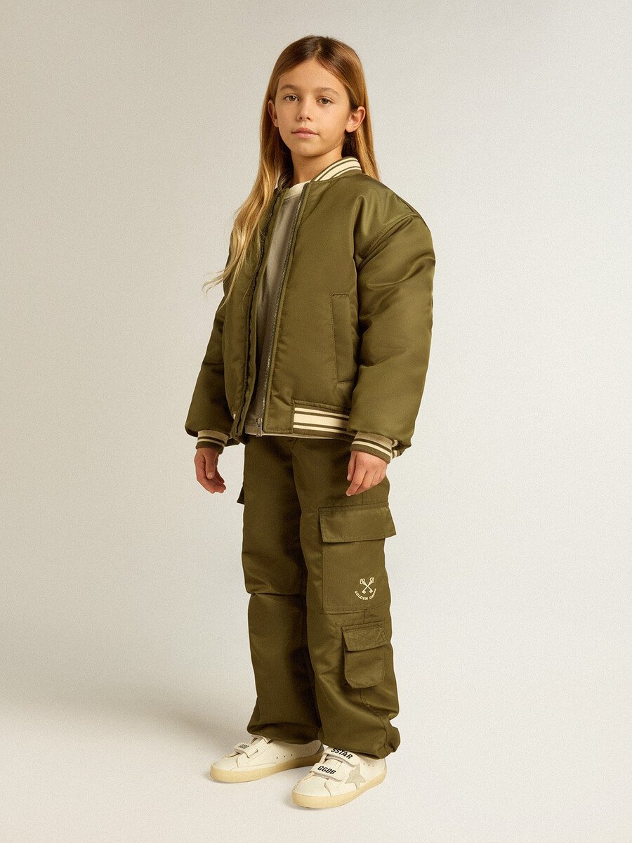 spodnie bojówki dziecięce w kolorze zieleni wojskowej