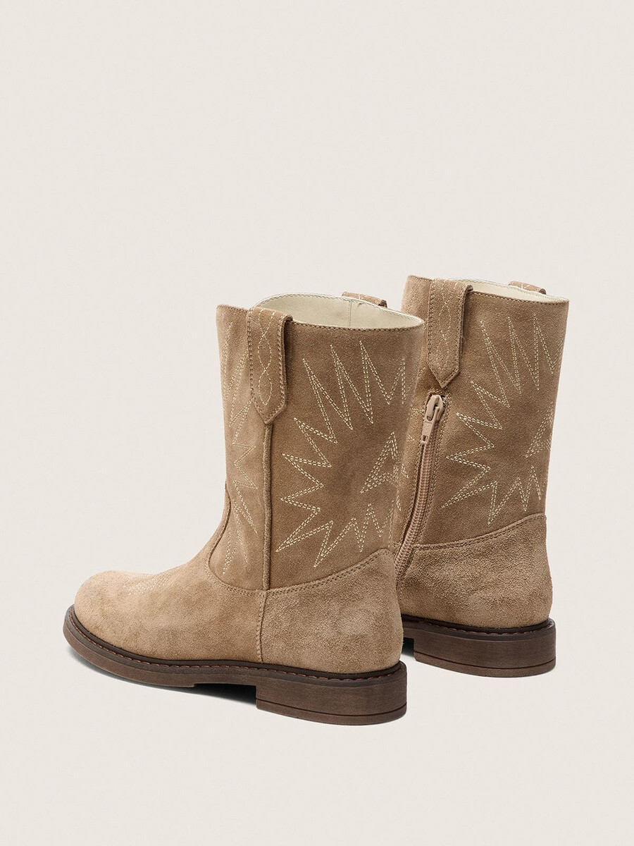 buty junior wish ze zamszu w kolorze gołębiej szarości z haftem w kształcie gwiazdy
