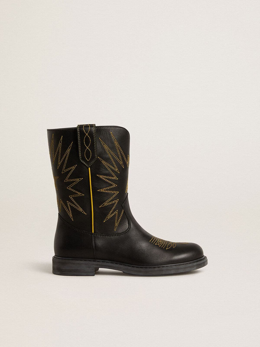 buty wish junior ze skóry w kolorze czarnym z haftowanymi żółtymi gwiazdkami