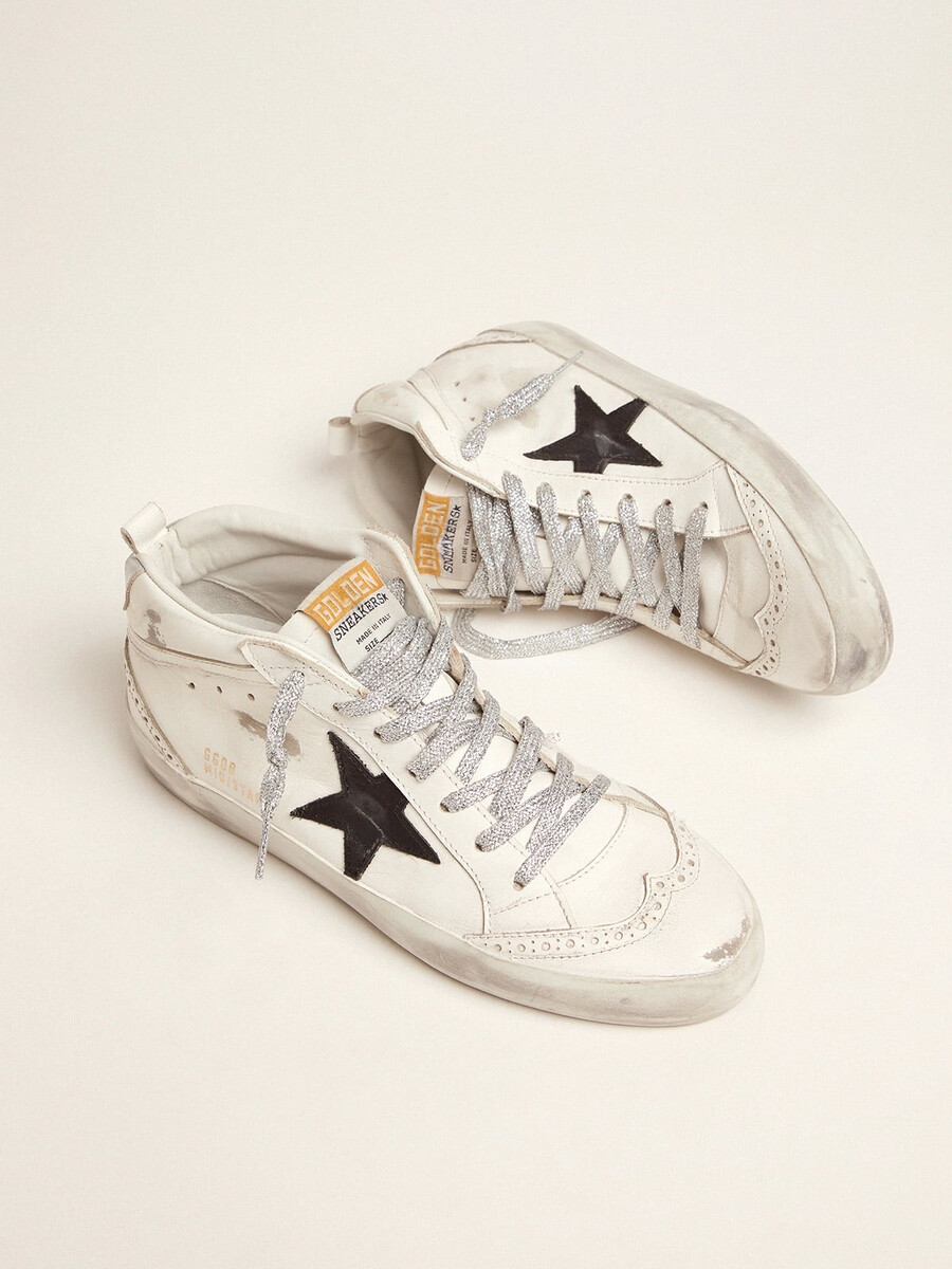damskie buty mid star z laminowanym zapięciem i błyszczącymi sznurowadłami