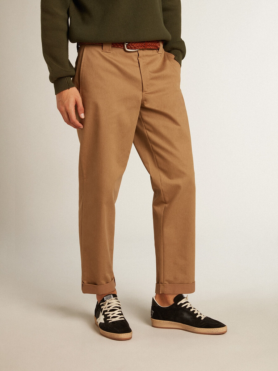 chinosy beżowo-khaki z kolekcji golden collection
