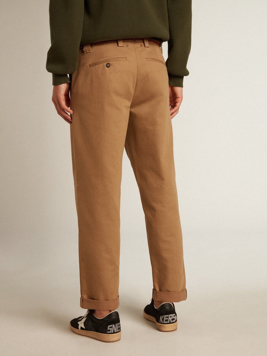 chinosy beżowo-khaki z kolekcji golden collection