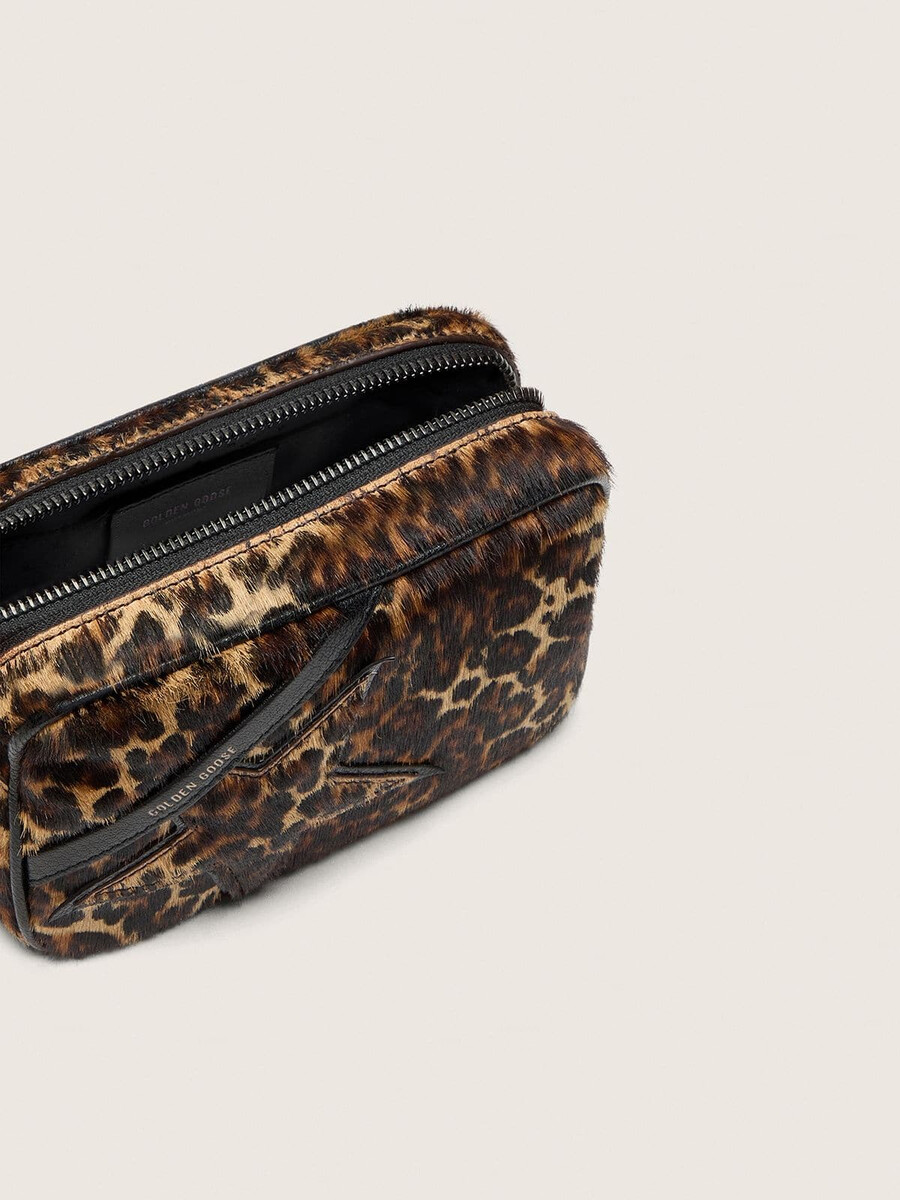 torebka mini star bag z nadrukiem ze skóry kucyka w zwierzęcy wzór z gwiazdą w tym samym odcieniu