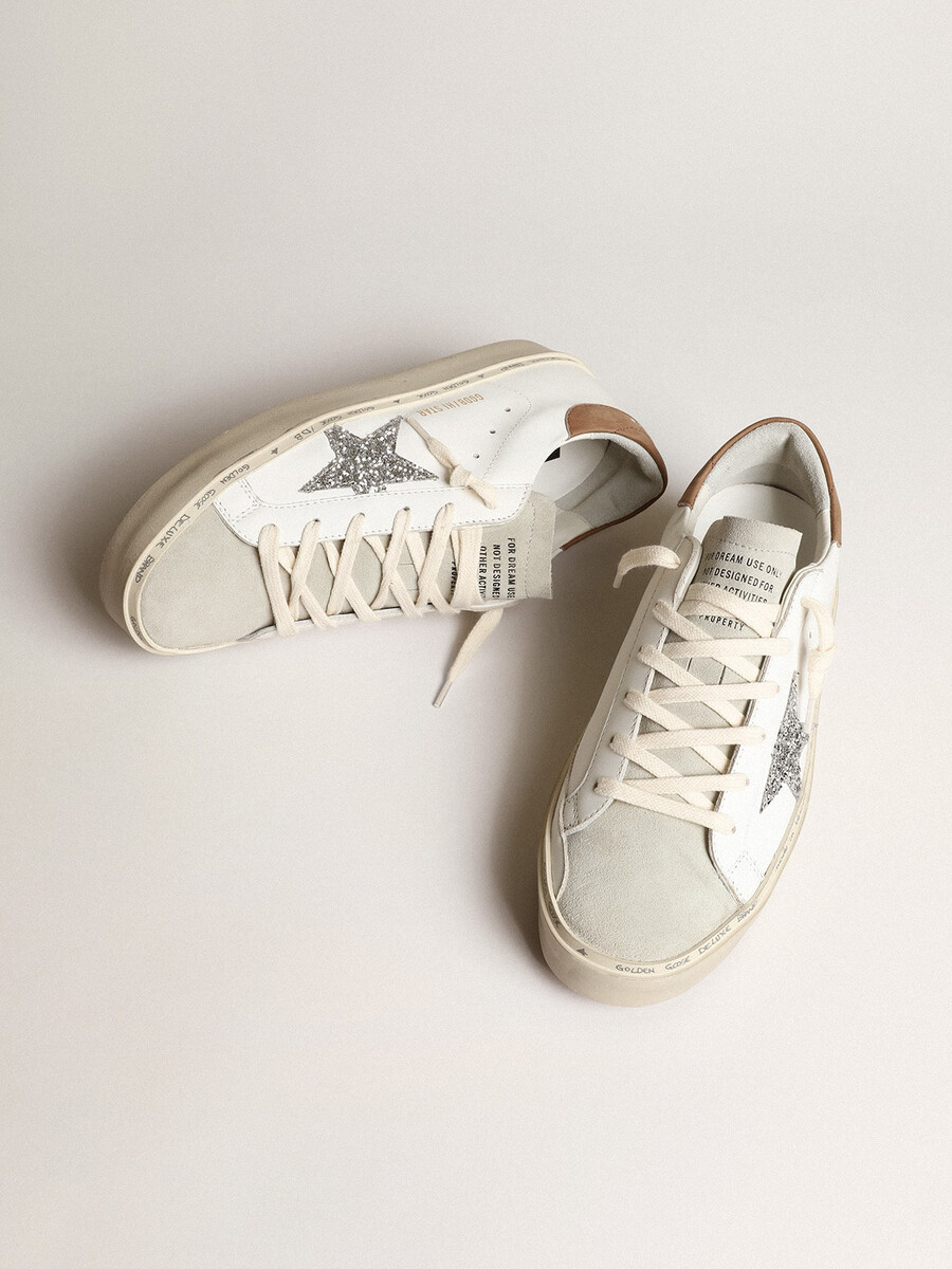 damskie buty hi star ze srebrną brokatową gwiazdą i zapięciem z nubuku w kolorze gołębiej szarości