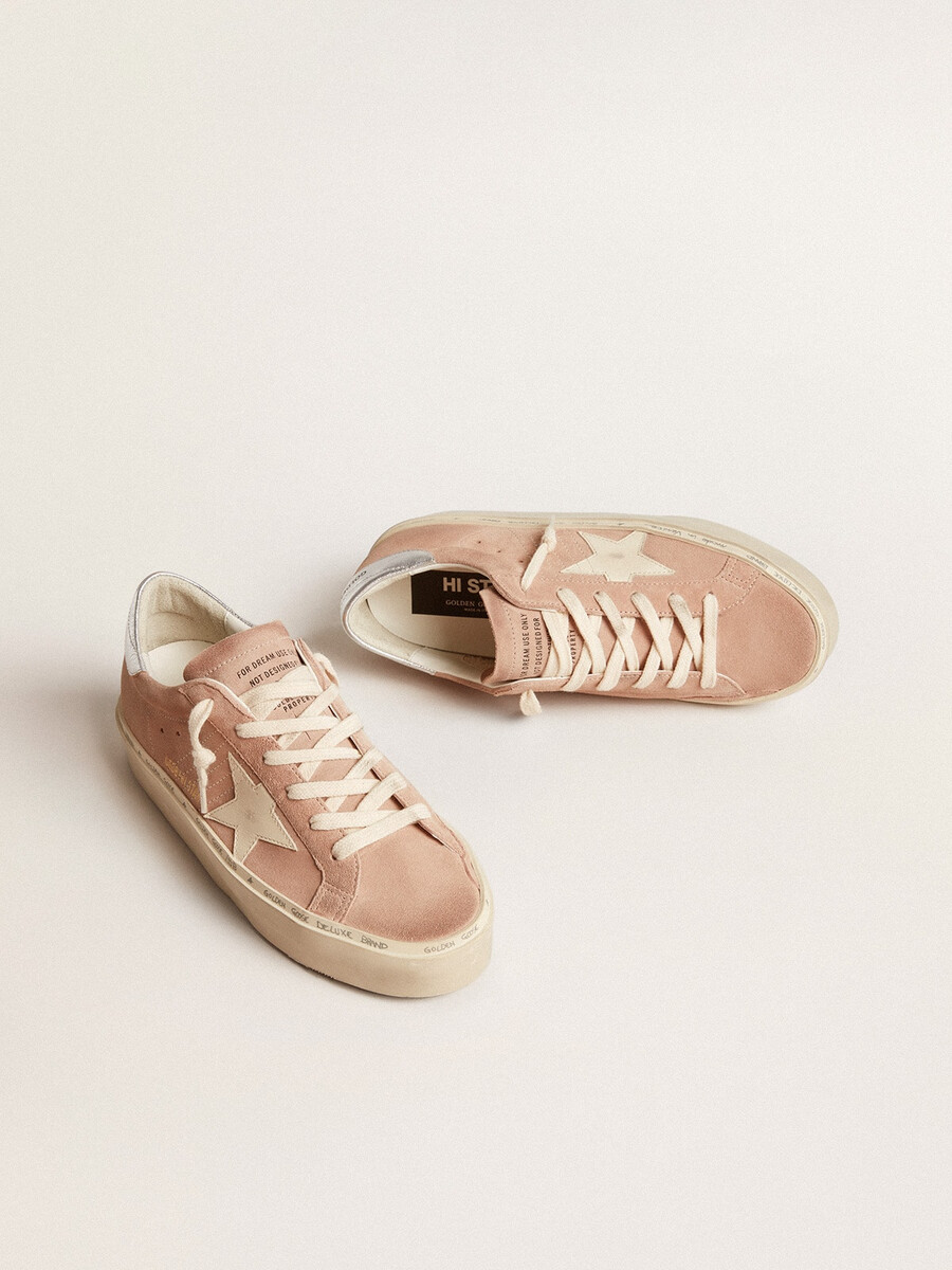 damskie buty hi star z różowego zamszu z kremową gwiazdą i srebrną skórzaną pętelką na pięcie