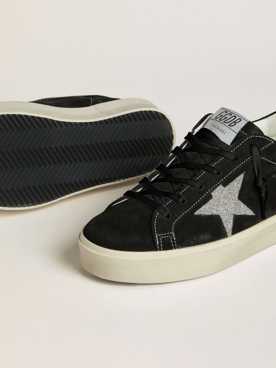 damskie buty hi star z czarnego zamszu ze srebrną kryształową gwiazdką swarovskiego