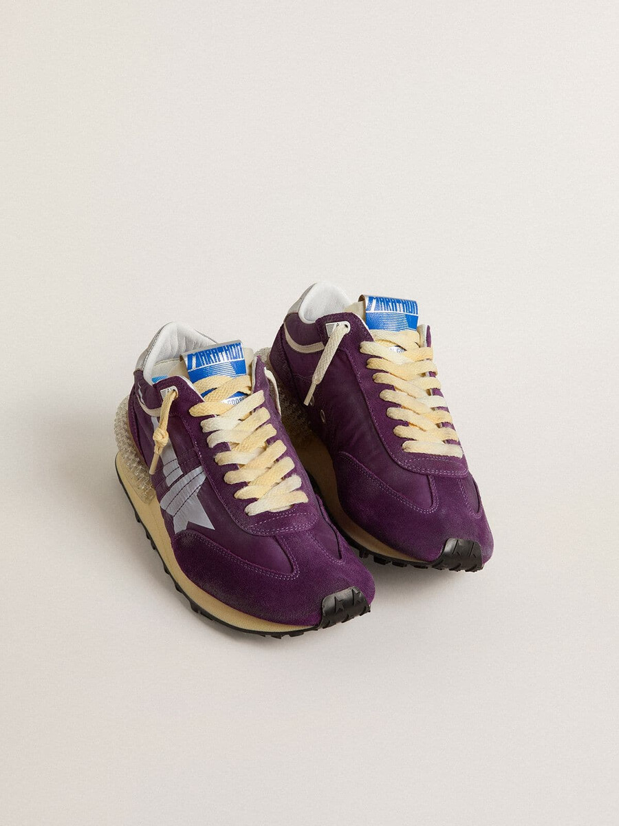 buty marathon dla kobiet z cholewką z fioletowego nylonu i białą gwiazdą