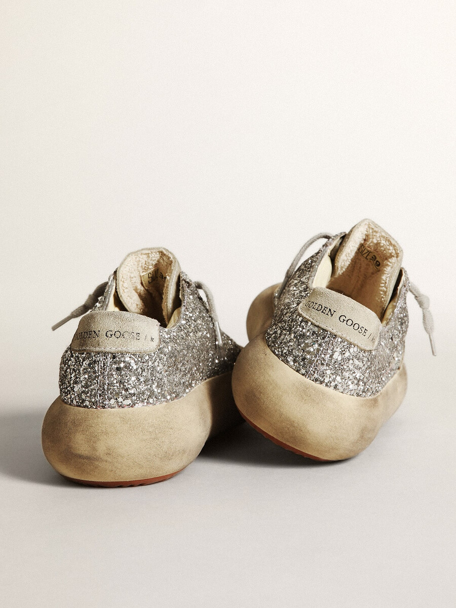 damskie buty space-star w srebrnym brokacie z lodowo-szarą gwiazdą