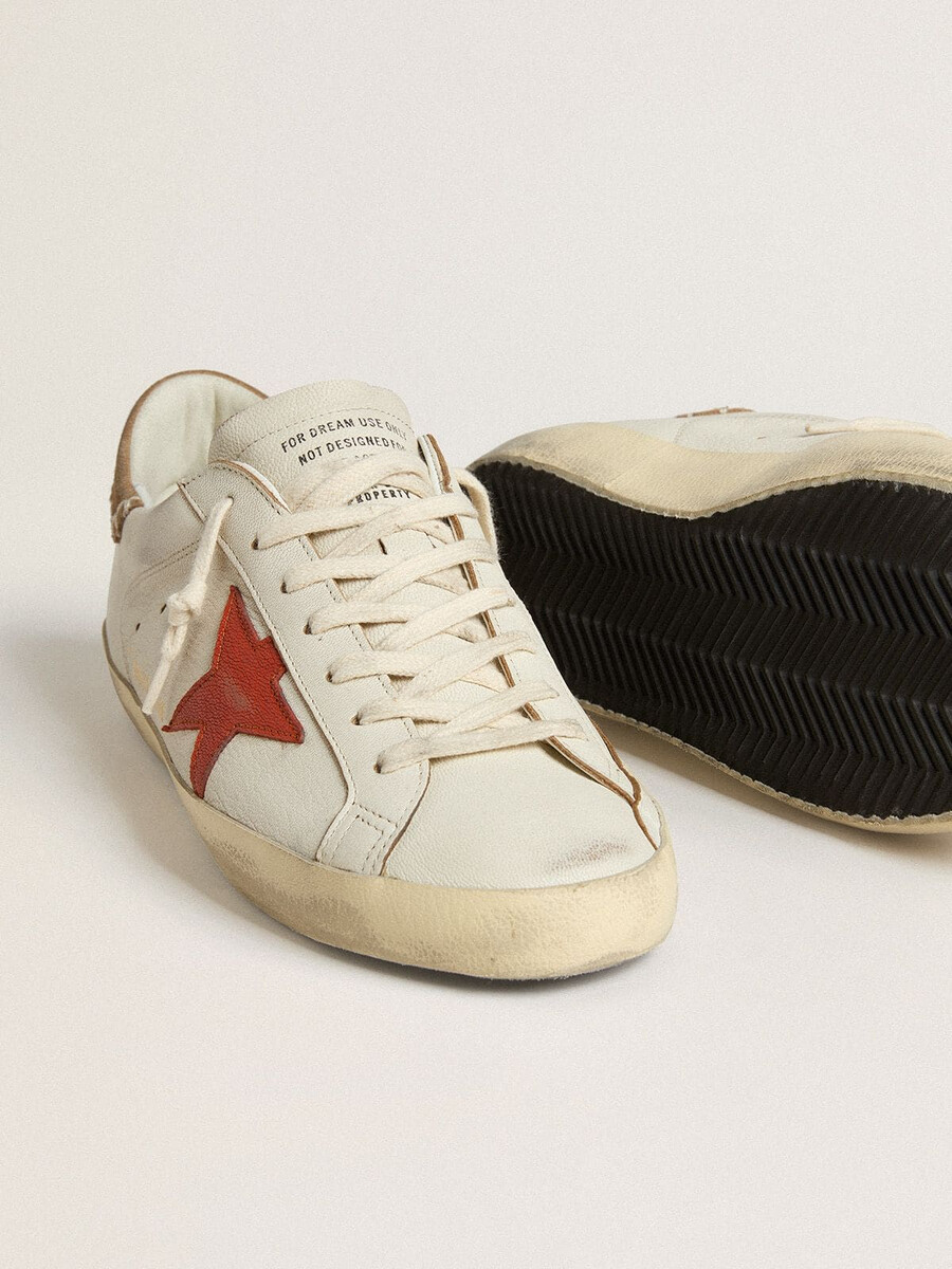męskie buty super-star ltd ze skóry nappa z pomarańczową gwiazdą ze skóry i zamszowym paskiem na pięcie w kolorze tytoniu