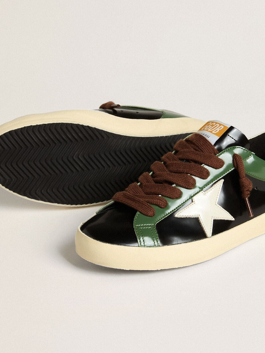 męskie buty super-star ltd z czarnej laminowanej skóry z białą skórzaną gwiazdką i zapięciem na pięcie