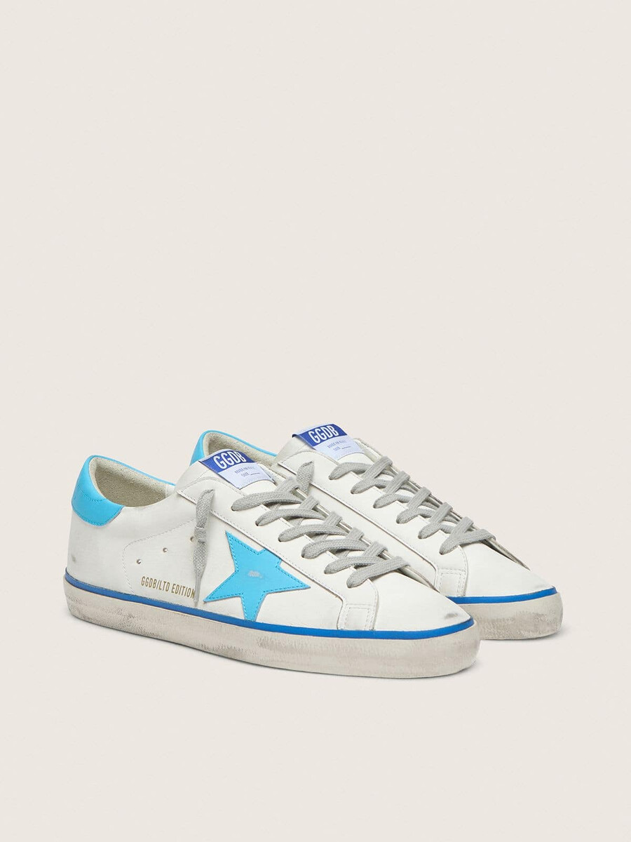 męskie buty super-star ltd w kolorze białym ze skóry z jasnoniebieską gwiazdą ze skóry i zapięciem na pięcie