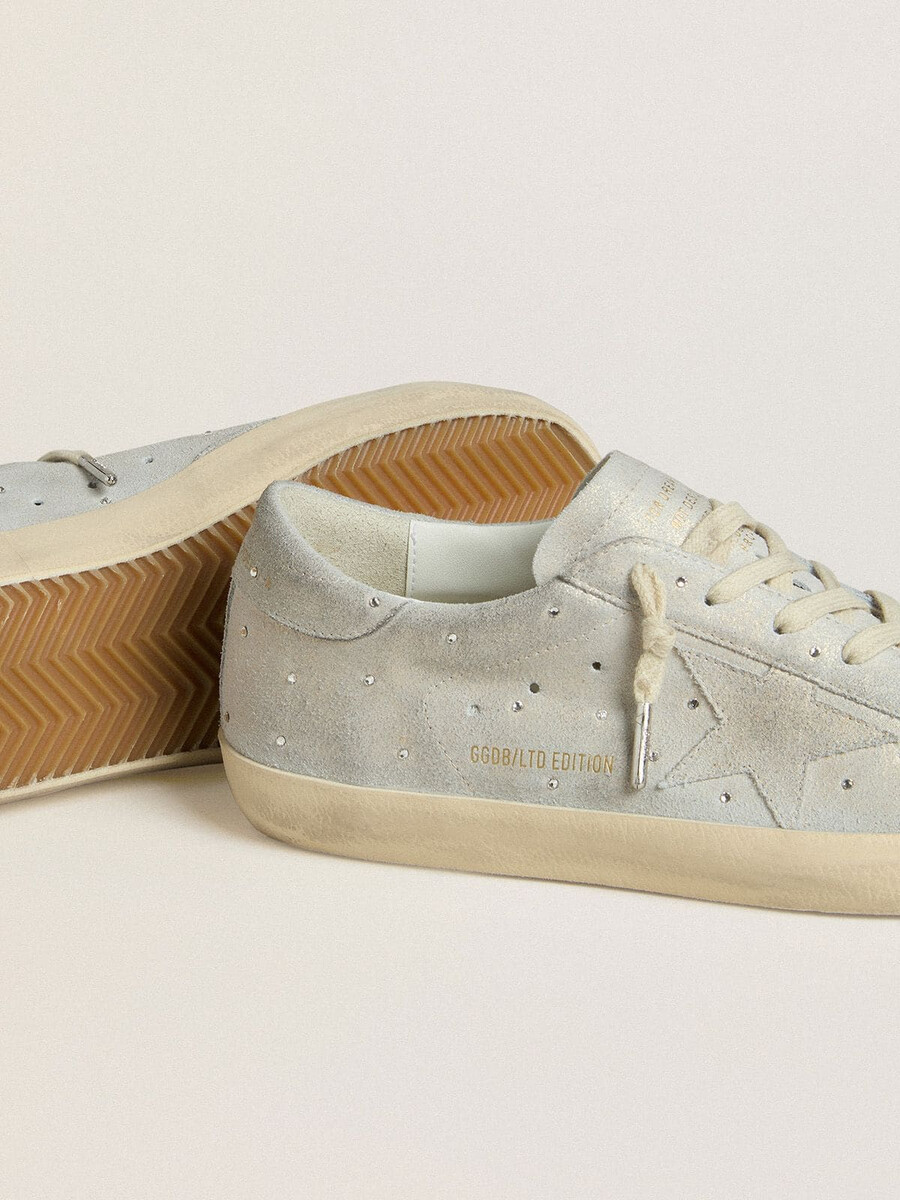 damskie buty super-star ltd z platynowego zamszu z kryształami swarovskiego i platynową gwiazdą zamszową