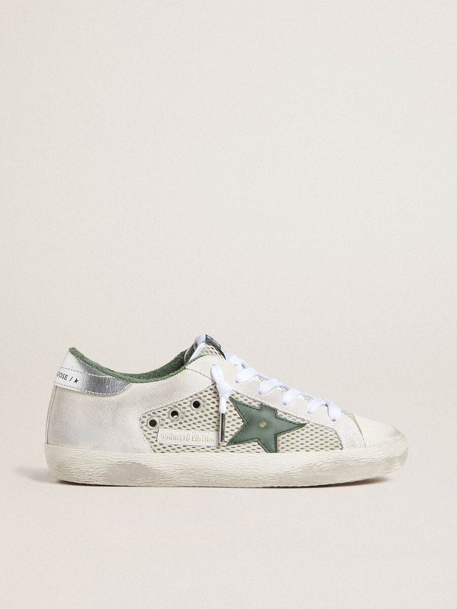 damskie buty super-star ltd z białego zamszu i siateczki z zieloną gwiazdą ze skóry i srebrną foliową zatyczką na pięcie ze skóry