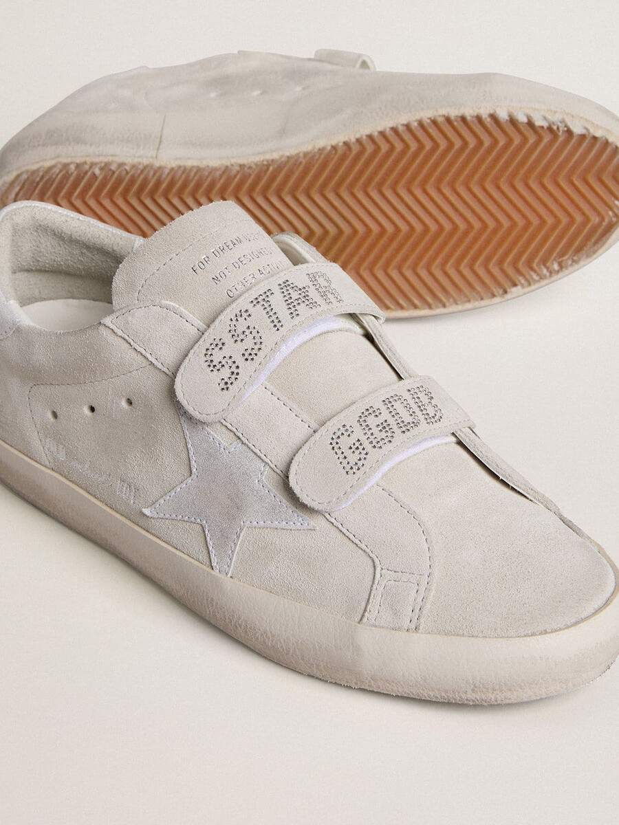damskie buty old school w jasnoszarym zamszu z gwiazdką ze skóry z mikrobrokatem
