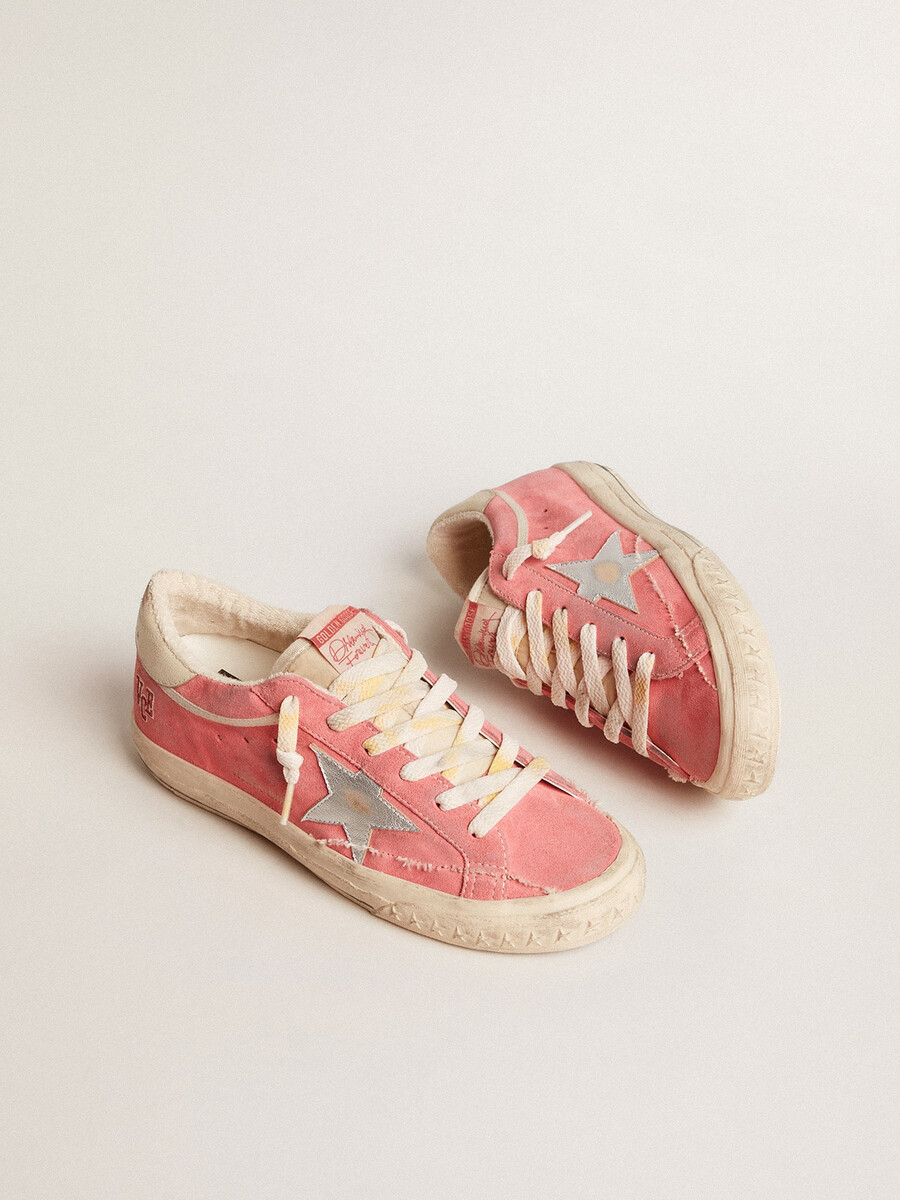 damskie buty super-star ltd z czerwonego zamszu ze srebrną gwiazdą i skórzanym paskiem na pięcie