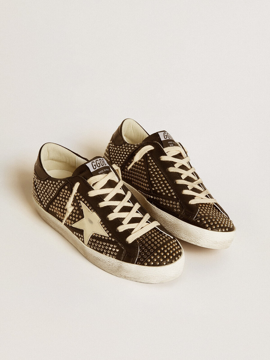 damskie buty super-star w czarnej nappa z ćwiekami i białą skórzaną gwiazdą