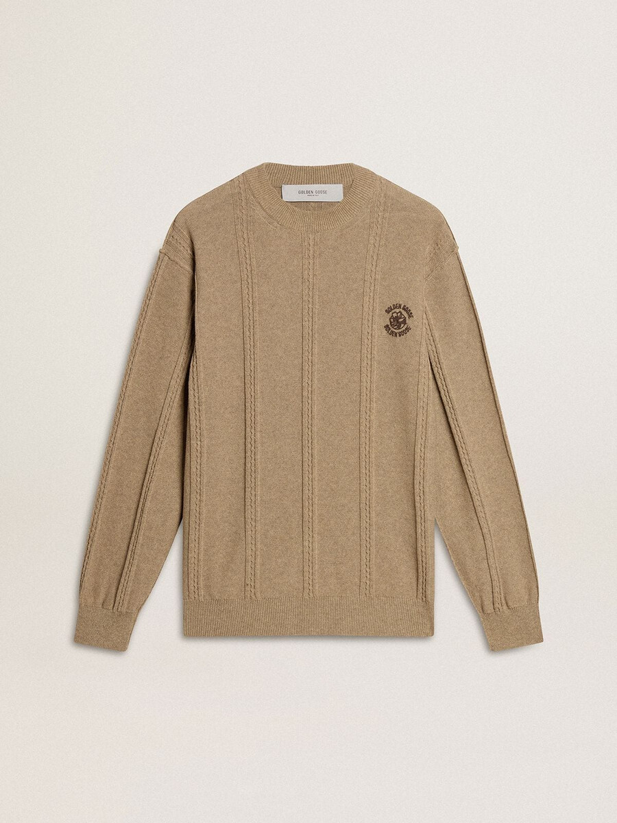 beżowy sweter męski z haftowanym logo