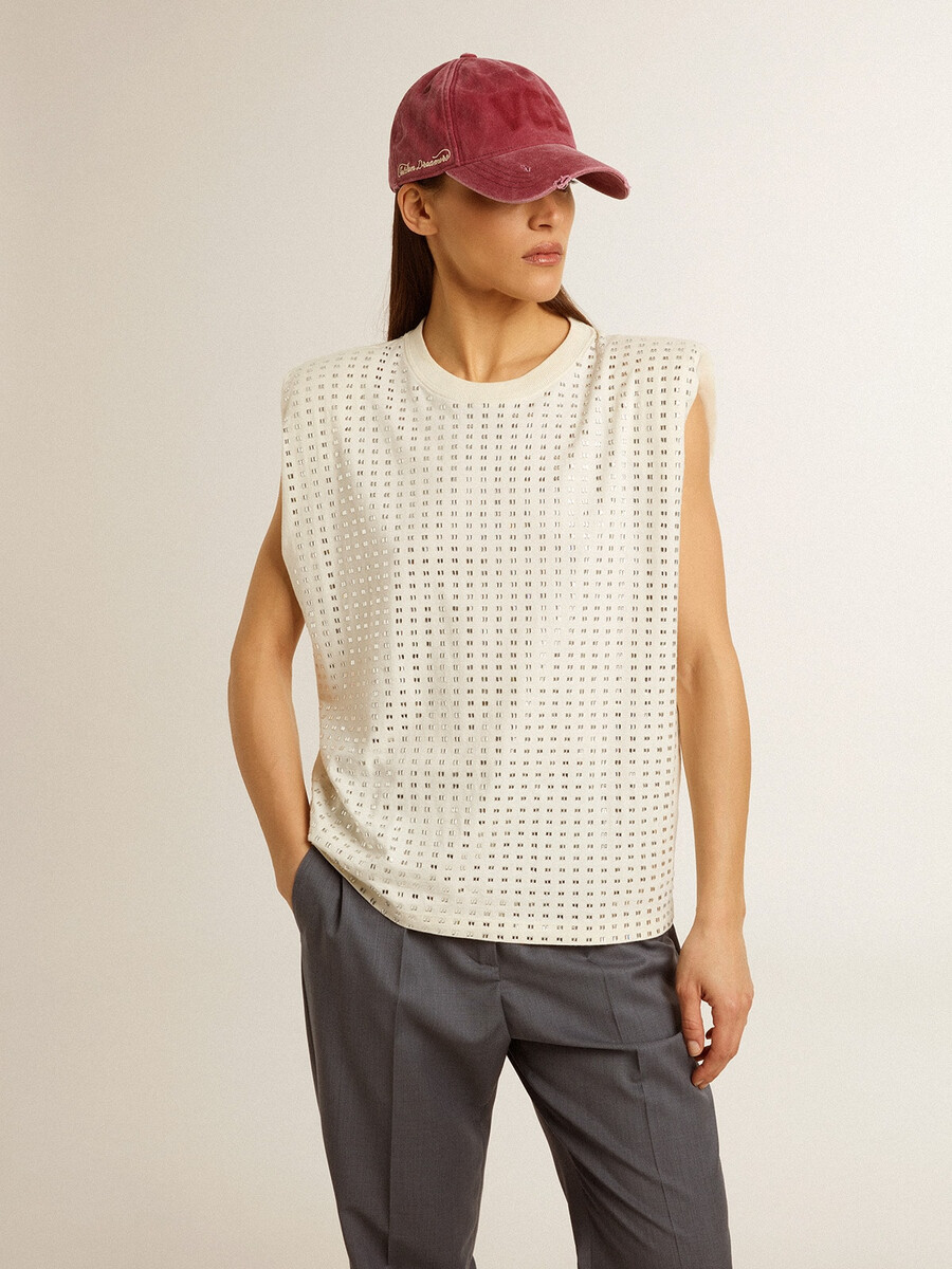 postarzana biała koszulka bez rękawów zdobiona kryształkami